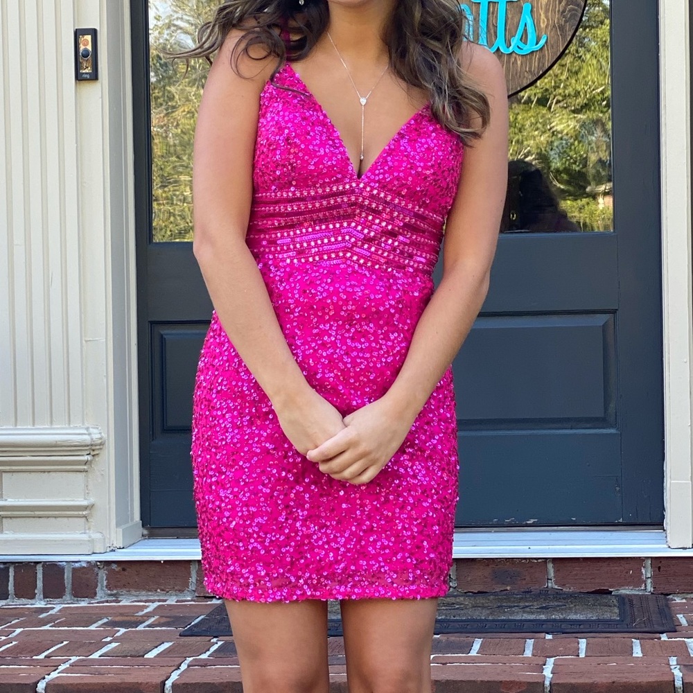Beautiful pink Rachel Allan dress